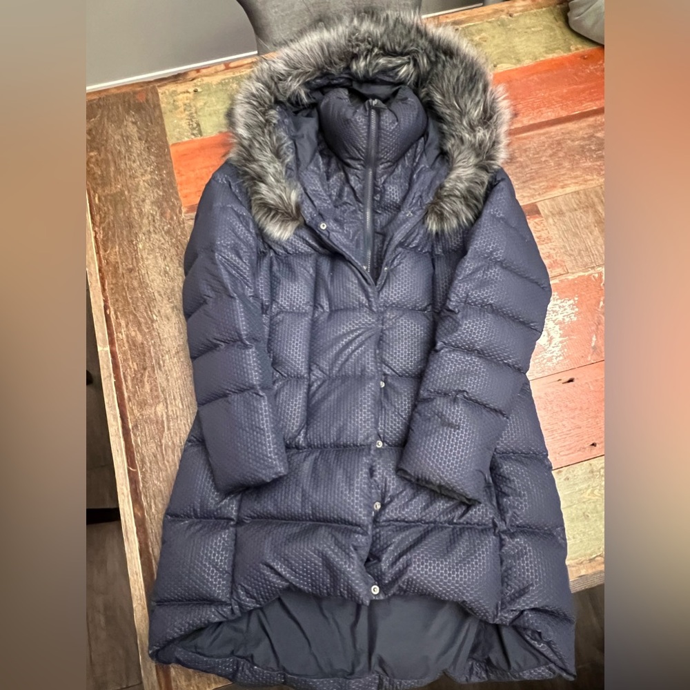 L Hey Mama Parkina North Face jacket